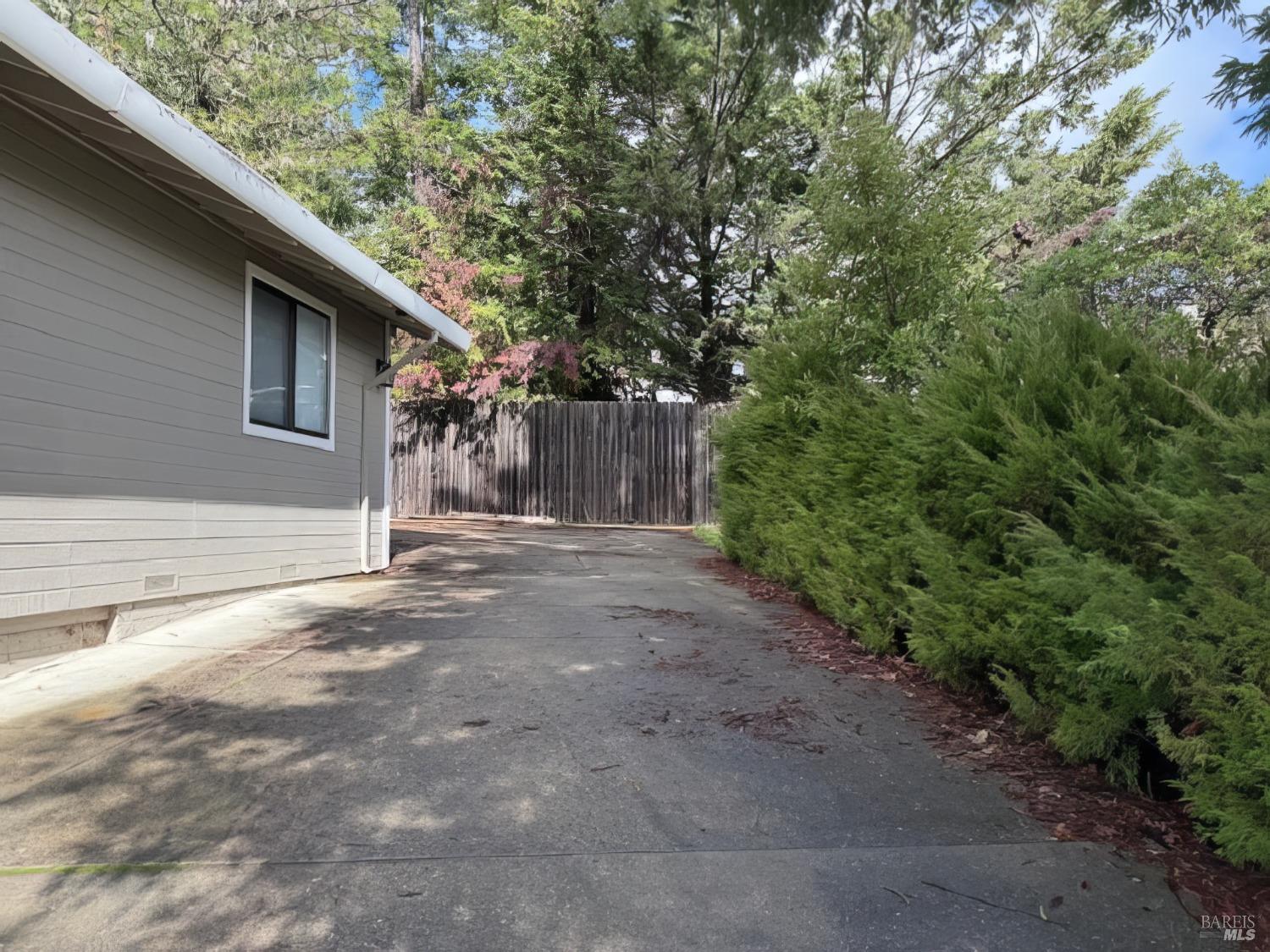 Detail Gallery Image 32 of 33 For 27620 Poppy Dr, Willits,  CA 95490 - 3 Beds | 2 Baths