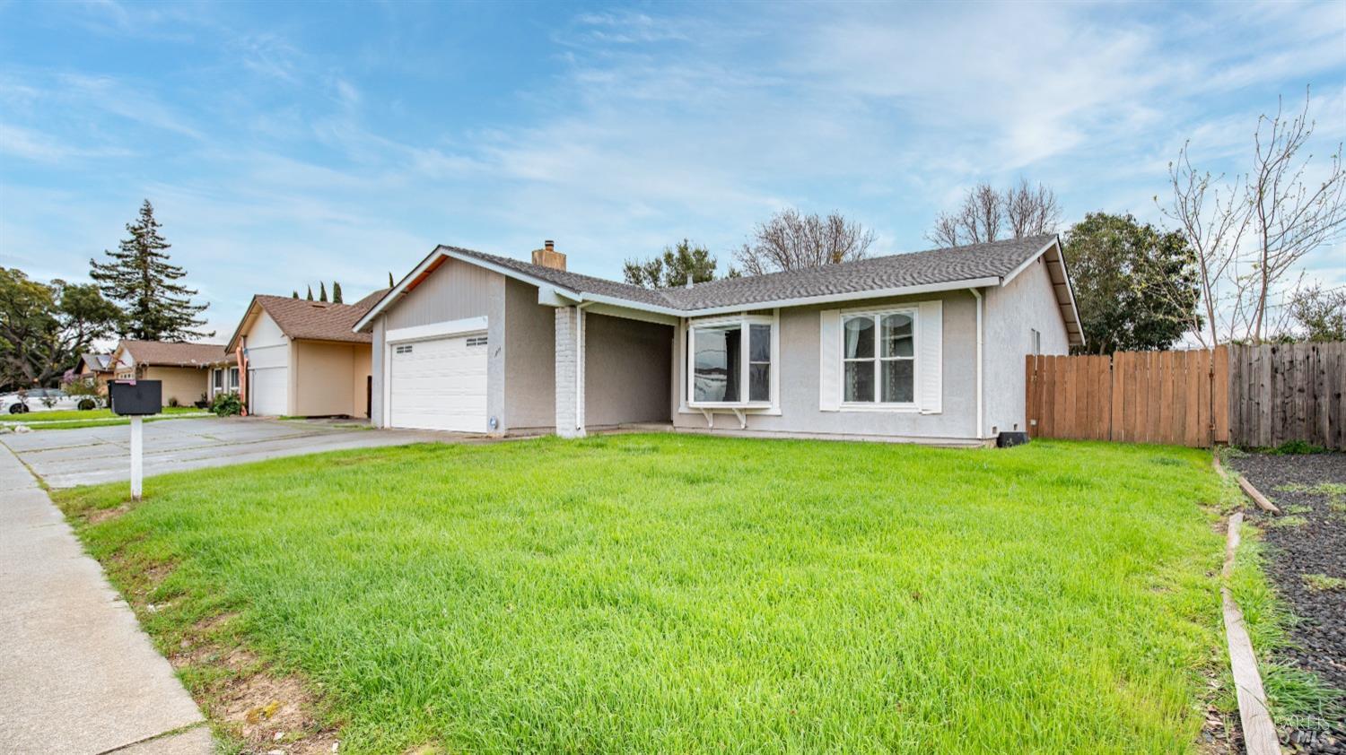 Detail Gallery Image 1 of 1 For 1113 Pintail Dr, Suisun City,  CA 94585 - 3 Beds | 2 Baths