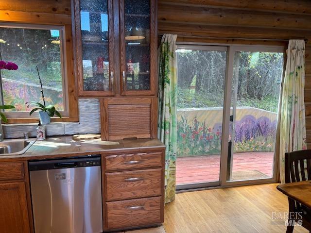 Detail Gallery Image 14 of 44 For 30 Marigold Ln, Forestville,  CA 95436 - 2 Beds | 2 Baths