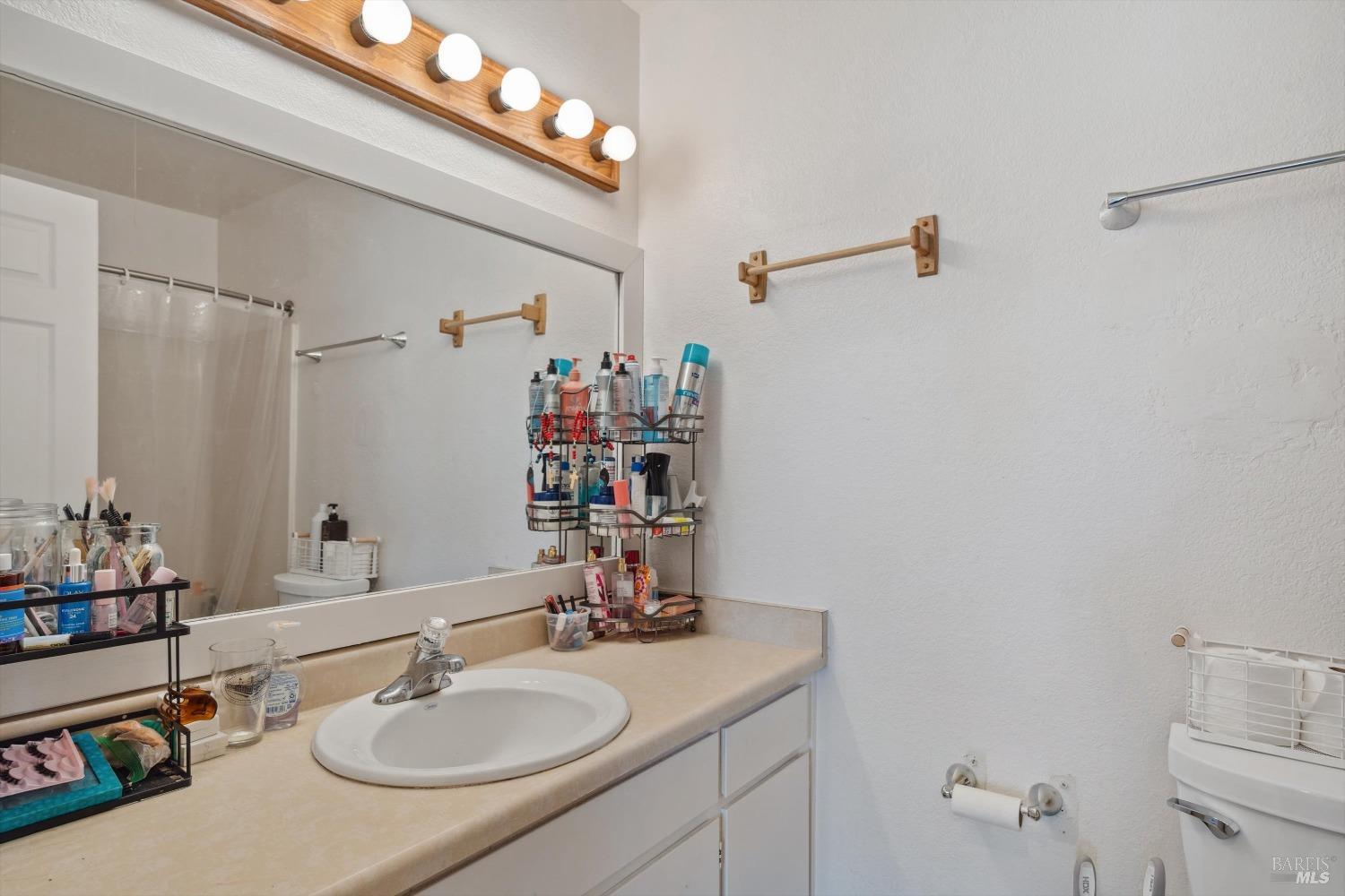 Detail Gallery Image 18 of 24 For 1171 N Bush St, Ukiah,  CA 95482 - 4 Beds | 2/1 Baths