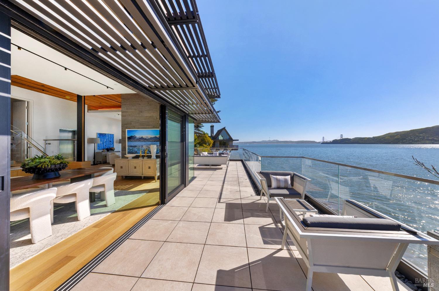 Detail Gallery Image 36 of 38 For 46 Cliff Rd, Belvedere,  CA 94920 - 4 Beds | 4/1 Baths