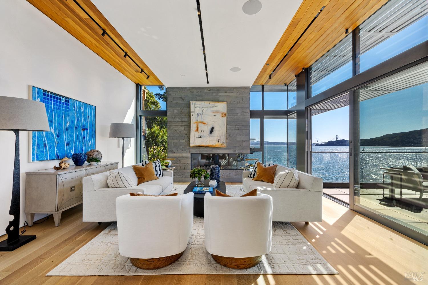 Detail Gallery Image 30 of 38 For 46 Cliff Rd, Belvedere,  CA 94920 - 4 Beds | 4/1 Baths