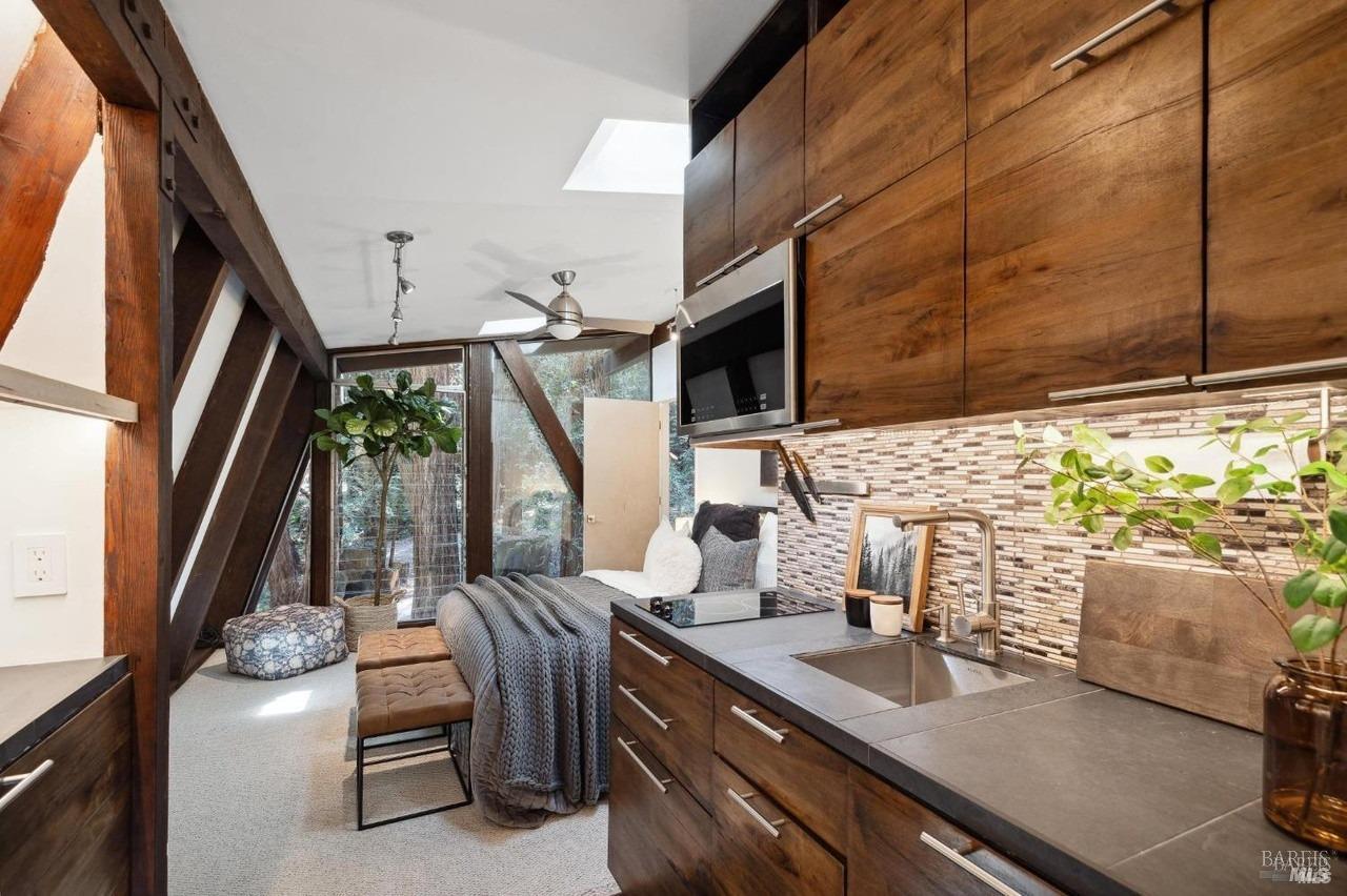Detail Gallery Image 73 of 99 For 391 San Geronimo Valley Dr, San Geronimo,  CA 94963 - 3 Beds | 2/1 Baths
