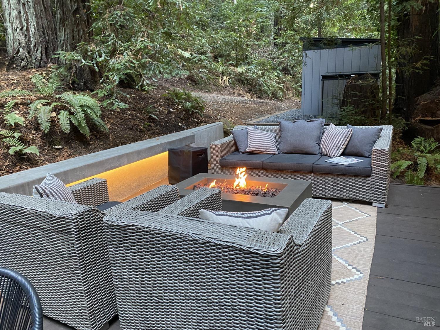 Detail Gallery Image 26 of 99 For 391 San Geronimo Valley Dr, San Geronimo,  CA 94963 - 3 Beds | 2/1 Baths