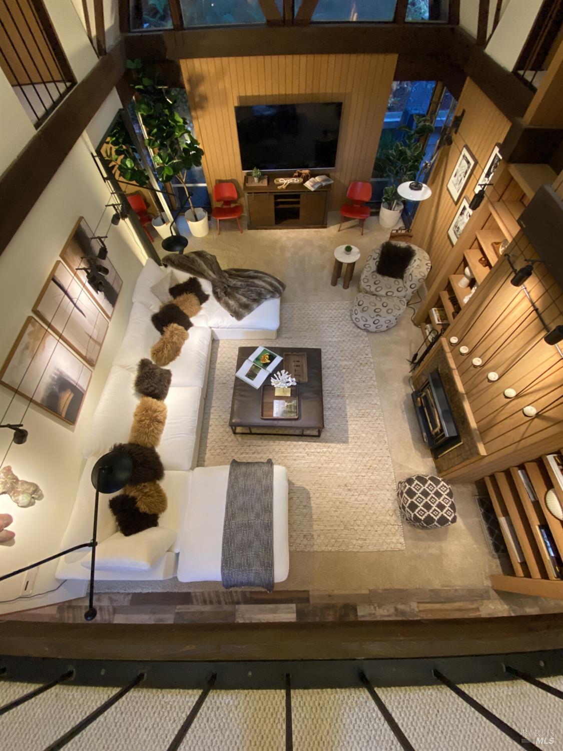 Detail Gallery Image 6 of 99 For 391 San Geronimo Valley Dr, San Geronimo,  CA 94963 - 3 Beds | 2/1 Baths