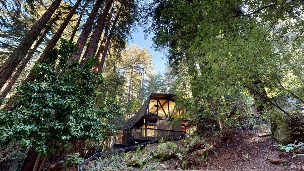 Detail Gallery Image 2 of 99 For 391 San Geronimo Valley Dr, San Geronimo,  CA 94963 - 3 Beds | 2/1 Baths