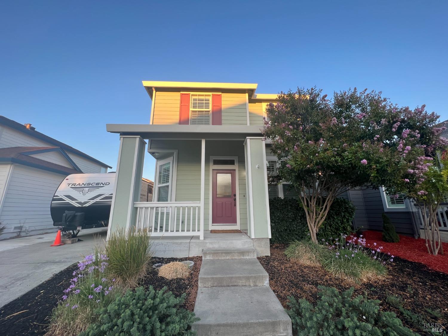 Detail Gallery Image 1 of 1 For 1289 Seghesio Way, Windsor,  CA 95492 - 3 Beds | 2/1 Baths