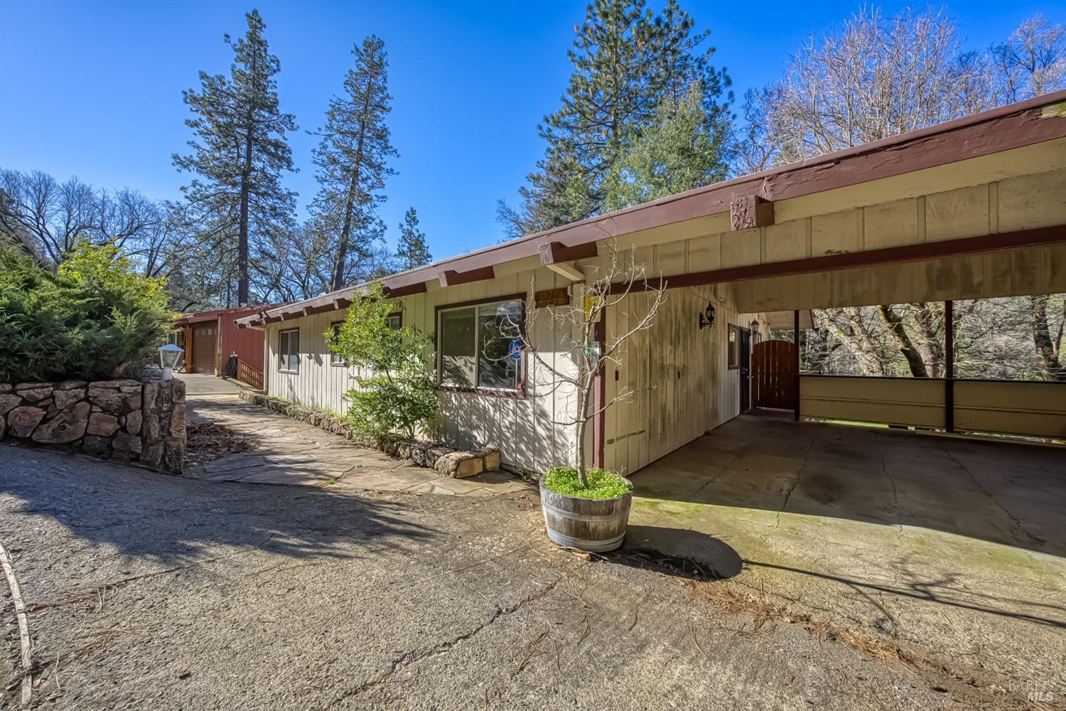 Detail Gallery Image 40 of 45 For 16345 Tee Rd, Cobb,  CA 95426 - 2 Beds | 2/1 Baths