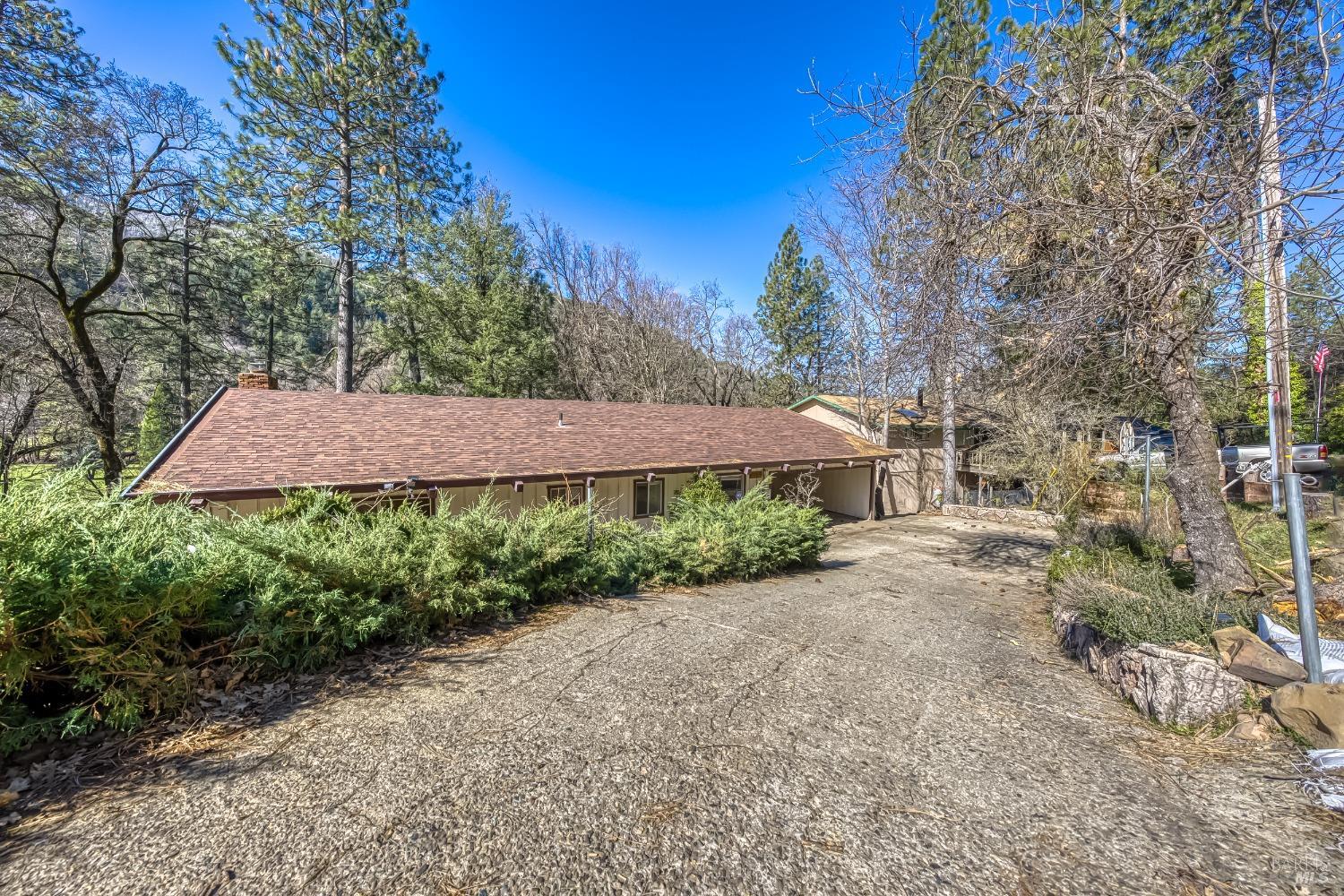 Detail Gallery Image 32 of 45 For 16345 Tee Rd, Cobb,  CA 95426 - 2 Beds | 2/1 Baths