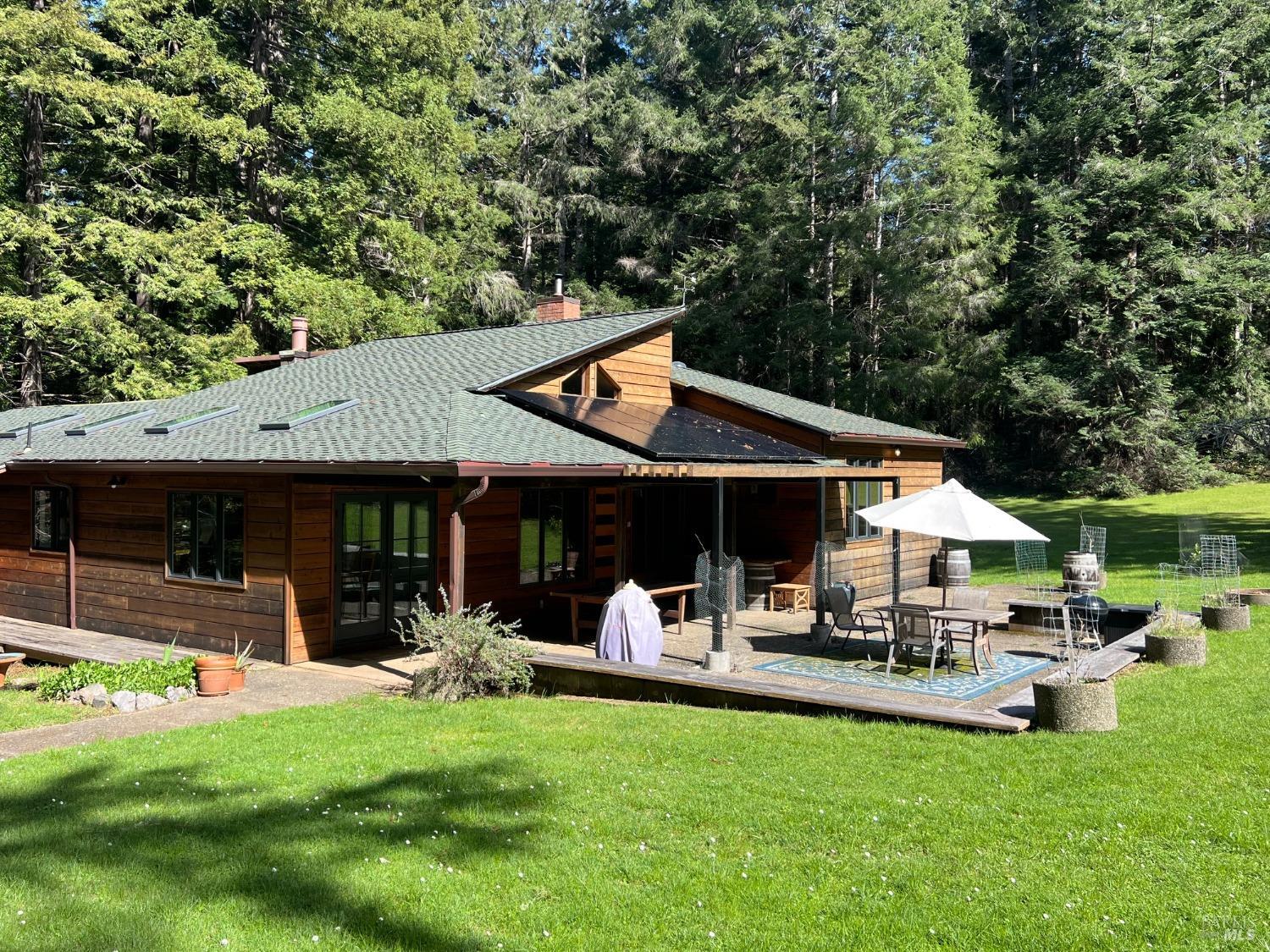 Detail Gallery Image 2 of 46 For 38881 Comptche Ukiah Rd, Mendocino,  CA 95460 - 4 Beds | 2 Baths
