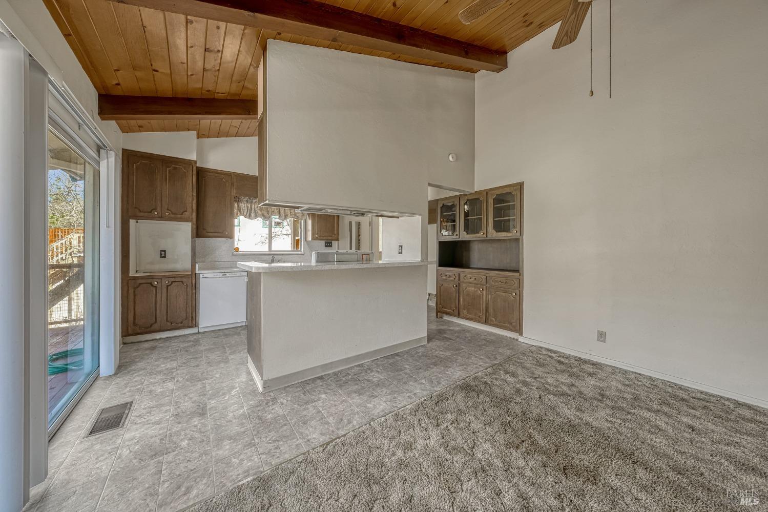 Detail Gallery Image 10 of 45 For 16345 Tee Rd, Cobb,  CA 95426 - 2 Beds | 2/1 Baths
