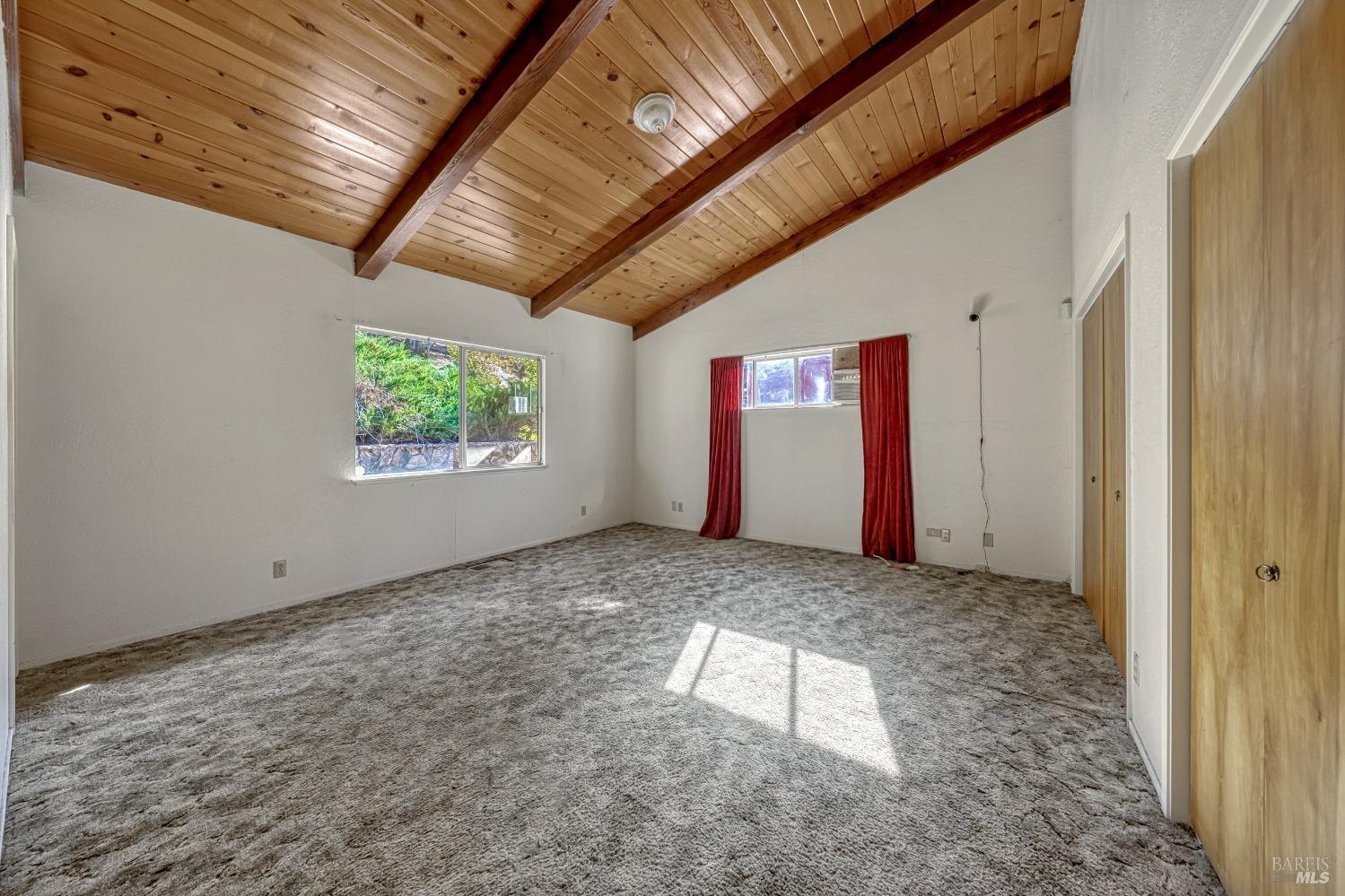 Detail Gallery Image 17 of 45 For 16345 Tee Rd, Cobb,  CA 95426 - 2 Beds | 2/1 Baths