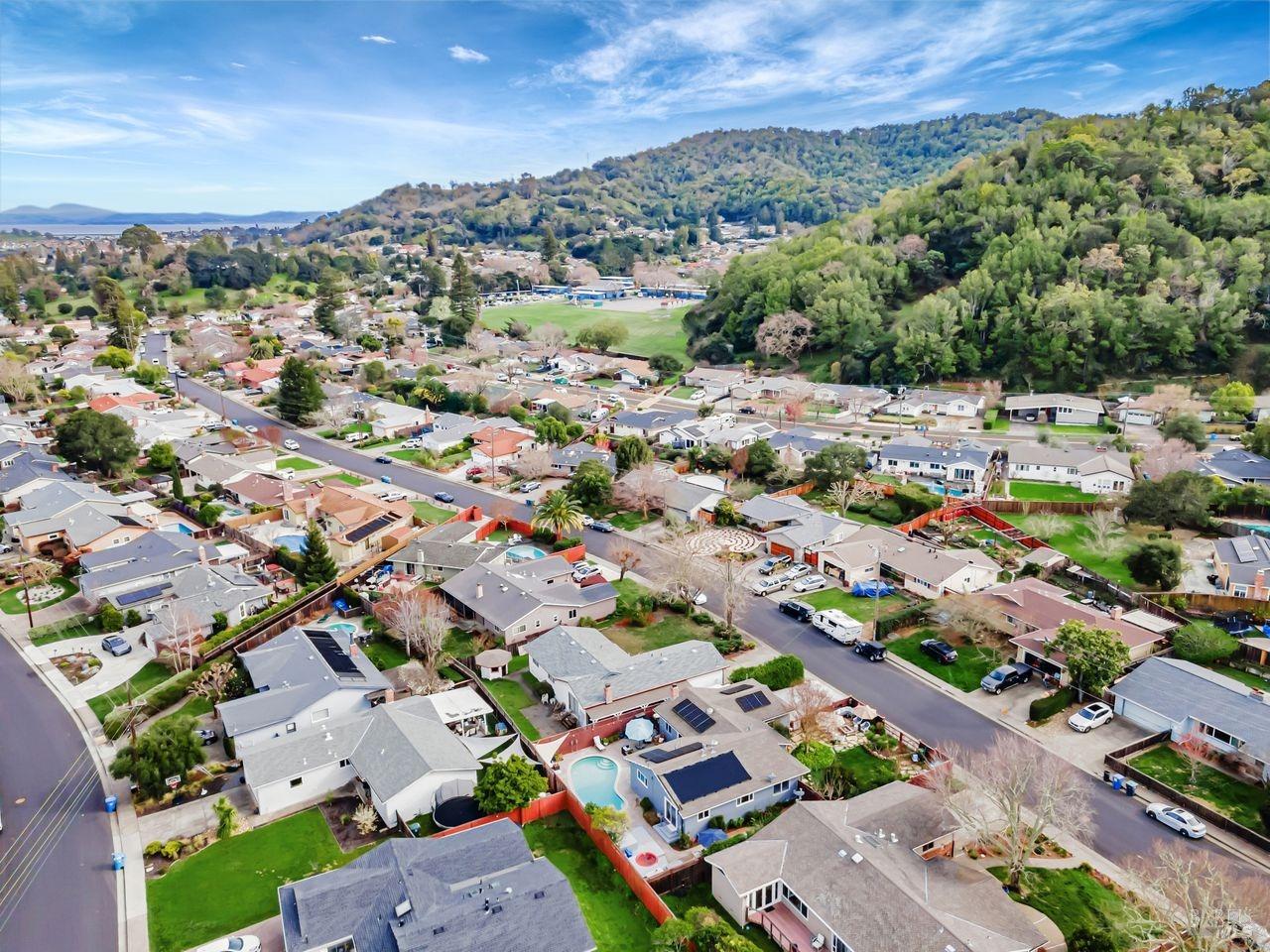 Detail Gallery Image 51 of 58 For 480 via Del Plano Unkn, Novato,  CA 94949 - 3 Beds | 2 Baths