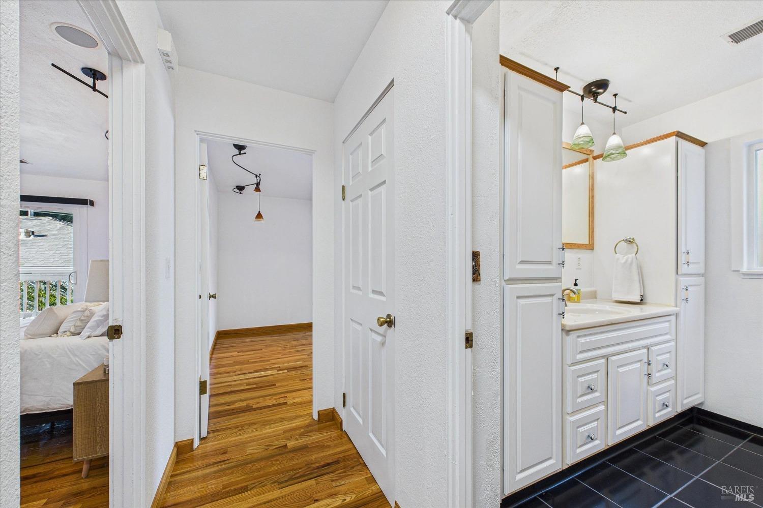 Detail Gallery Image 15 of 27 For 3123 W St, Eureka,  CA 95503 - 3 Beds | 2 Baths