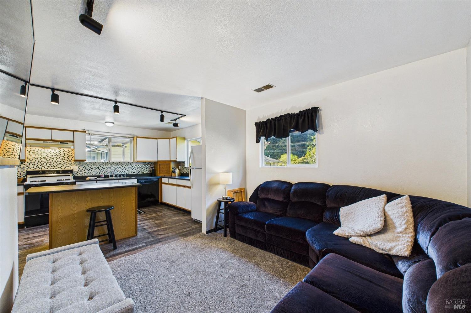 Detail Gallery Image 20 of 27 For 3123 W St, Eureka,  CA 95503 - 3 Beds | 2 Baths