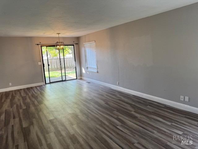 Detail Gallery Image 4 of 7 For 1619 Merritt Dr, Novato,  CA 94949 - 2 Beds | 1 Baths