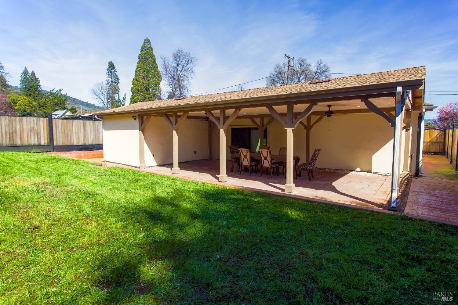 Detail Gallery Image 20 of 22 For 205 Laws Ave, Ukiah,  CA 95482 - 3 Beds | 2 Baths