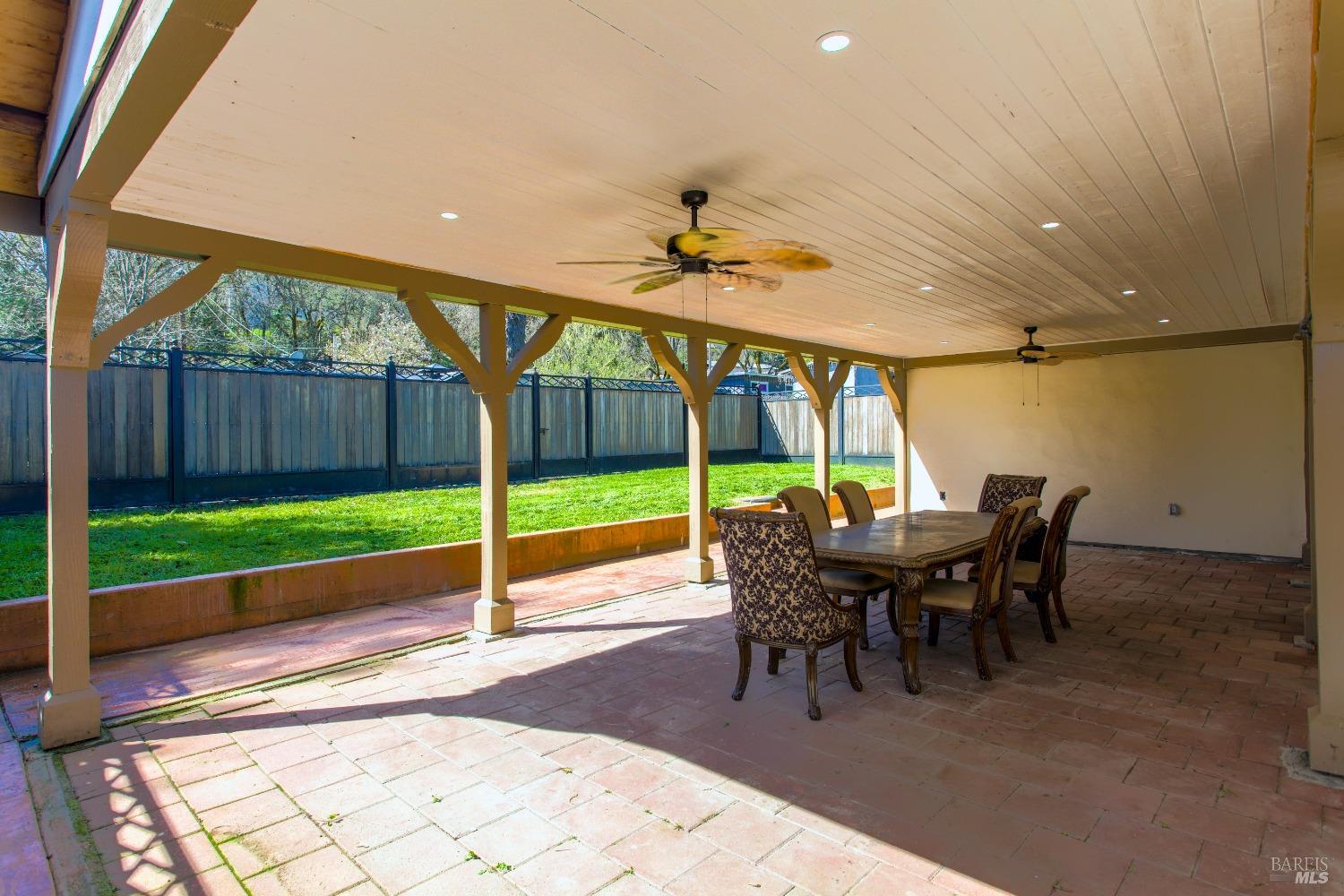 Detail Gallery Image 21 of 22 For 205 Laws Ave, Ukiah,  CA 95482 - 3 Beds | 2 Baths