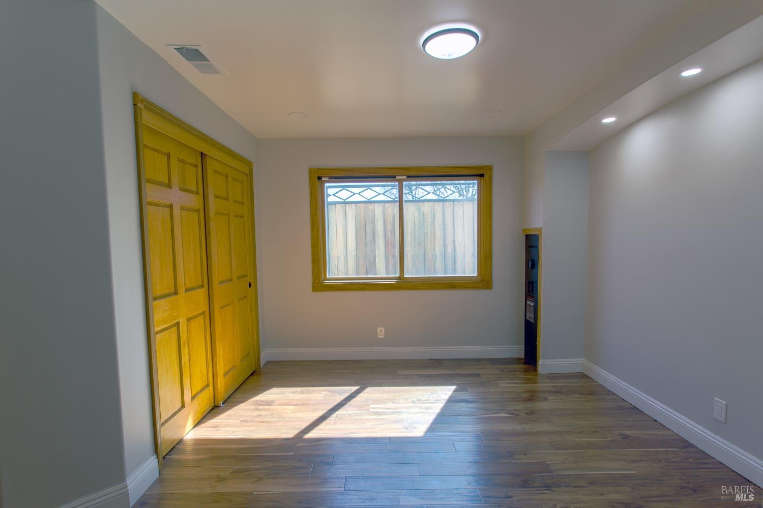 Detail Gallery Image 16 of 22 For 205 Laws Ave, Ukiah,  CA 95482 - 3 Beds | 2 Baths