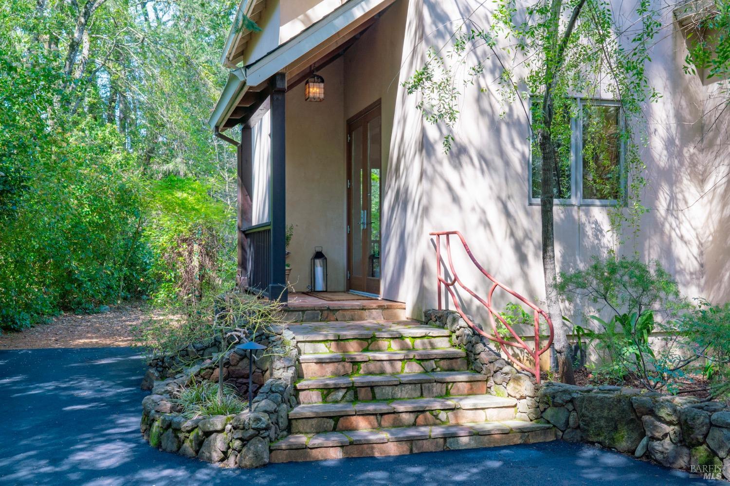 Detail Gallery Image 29 of 94 For 1006 Bale Ln, Calistoga,  CA 94515 - 5 Beds | 4 Baths
