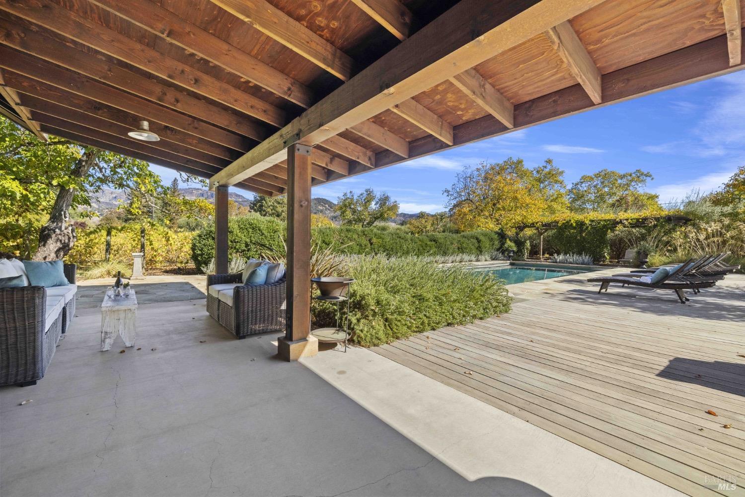 Detail Gallery Image 52 of 81 For 2551 Grant St, Calistoga,  CA 94515 - 6 Beds | 4/2 Baths