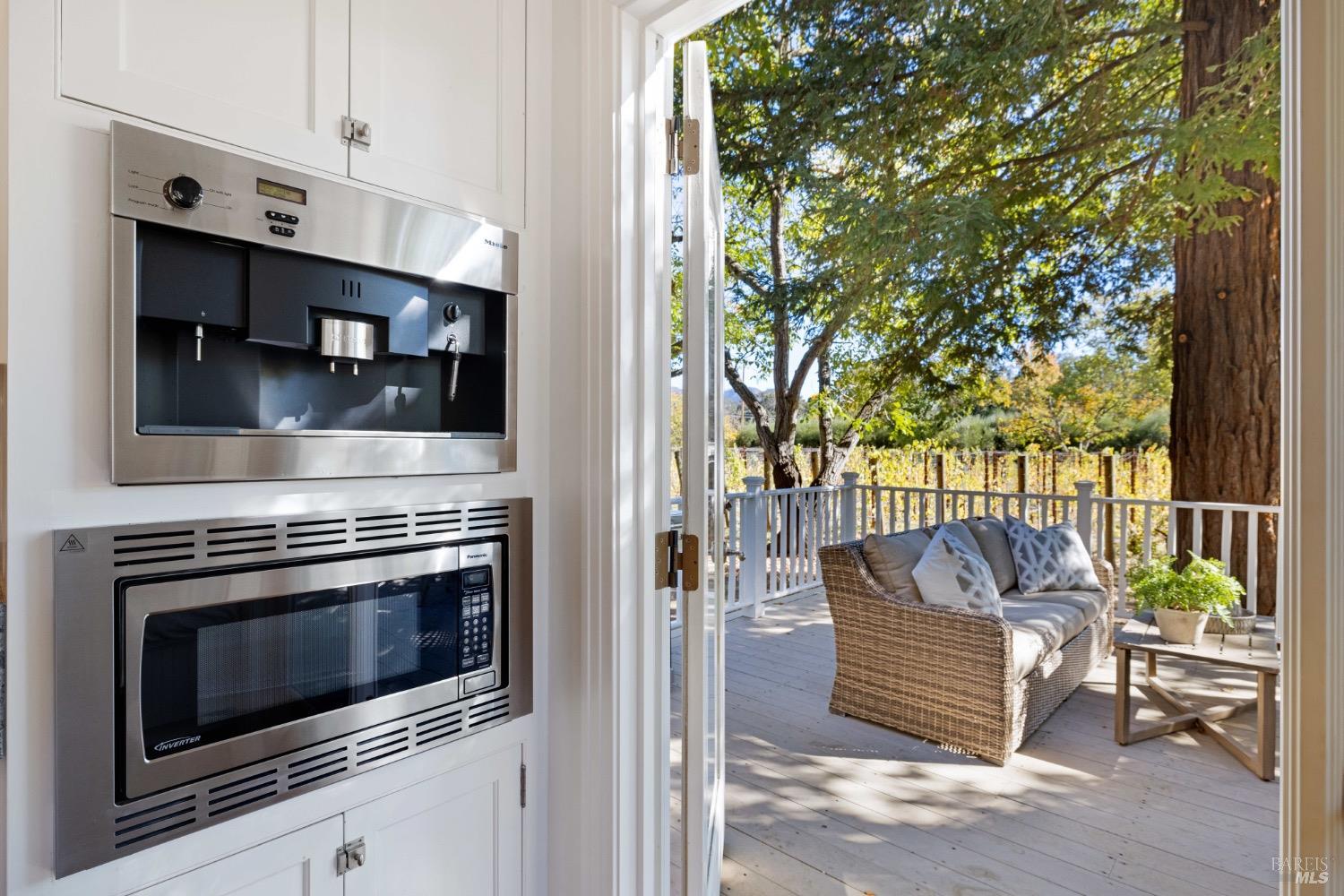 Detail Gallery Image 33 of 81 For 2551 Grant St, Calistoga,  CA 94515 - 6 Beds | 4/2 Baths