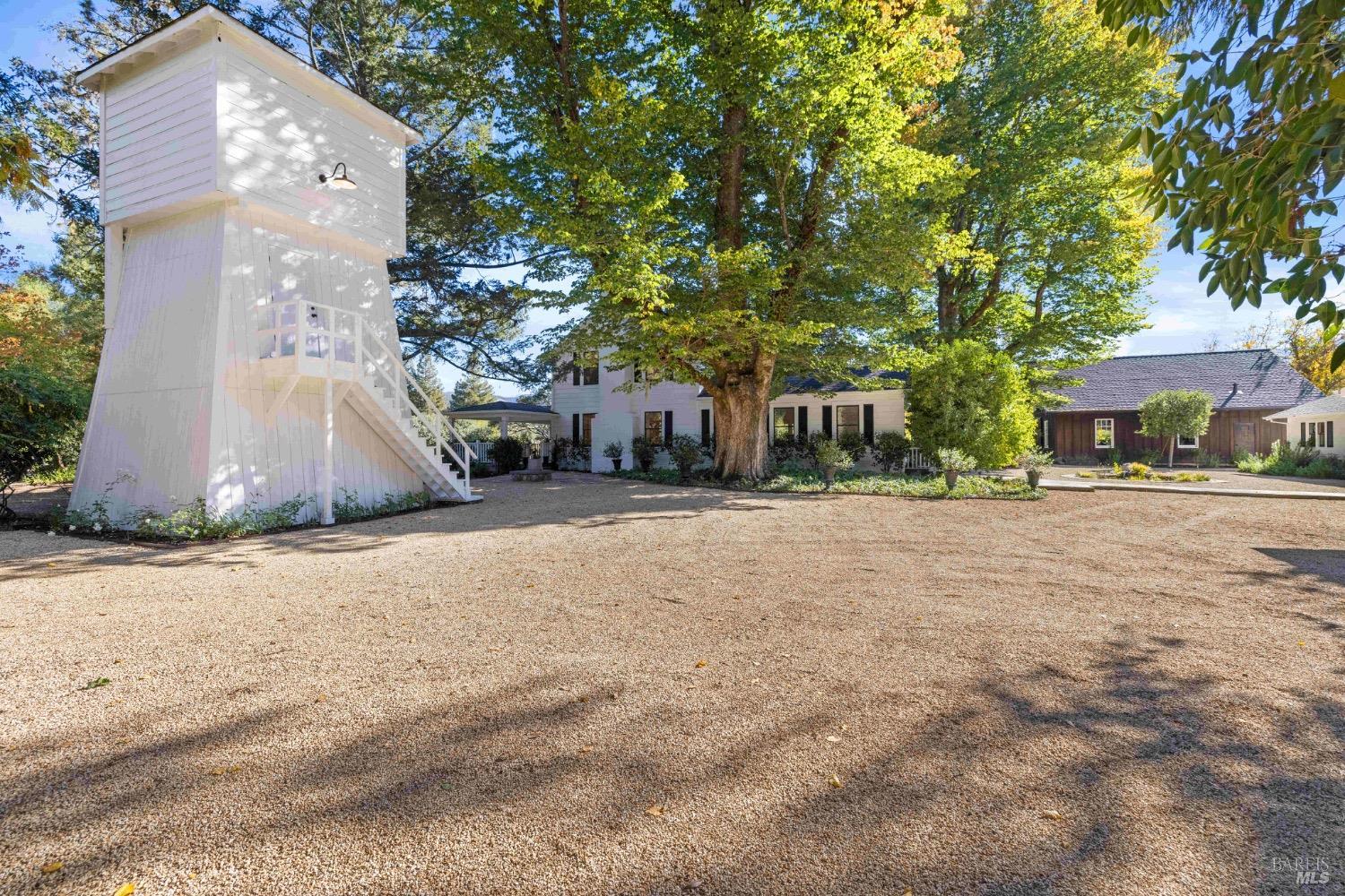 Detail Gallery Image 6 of 81 For 2551 Grant St, Calistoga,  CA 94515 - 6 Beds | 4/2 Baths