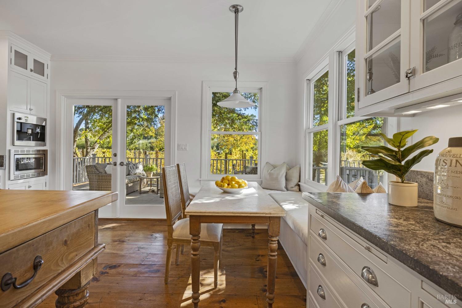 Detail Gallery Image 30 of 81 For 2551 Grant St, Calistoga,  CA 94515 - 6 Beds | 4/2 Baths