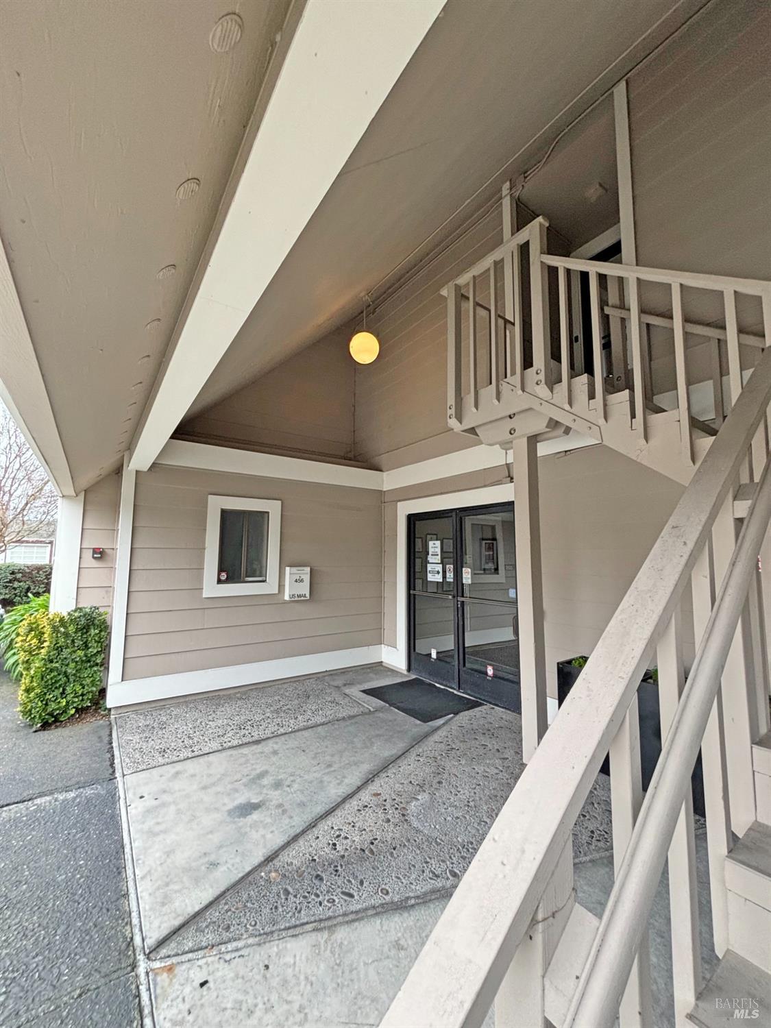 Detail Gallery Image 3 of 22 For 456 S E St, Santa Rosa,  CA 95404 - – Beds | – Baths