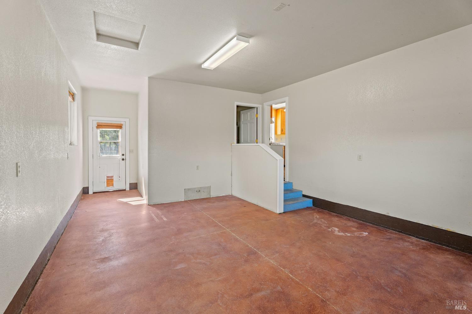 Detail Gallery Image 15 of 37 For 2301 Road H Unkn, Redwood Valley,  CA 95470 - 2 Beds | 1 Baths
