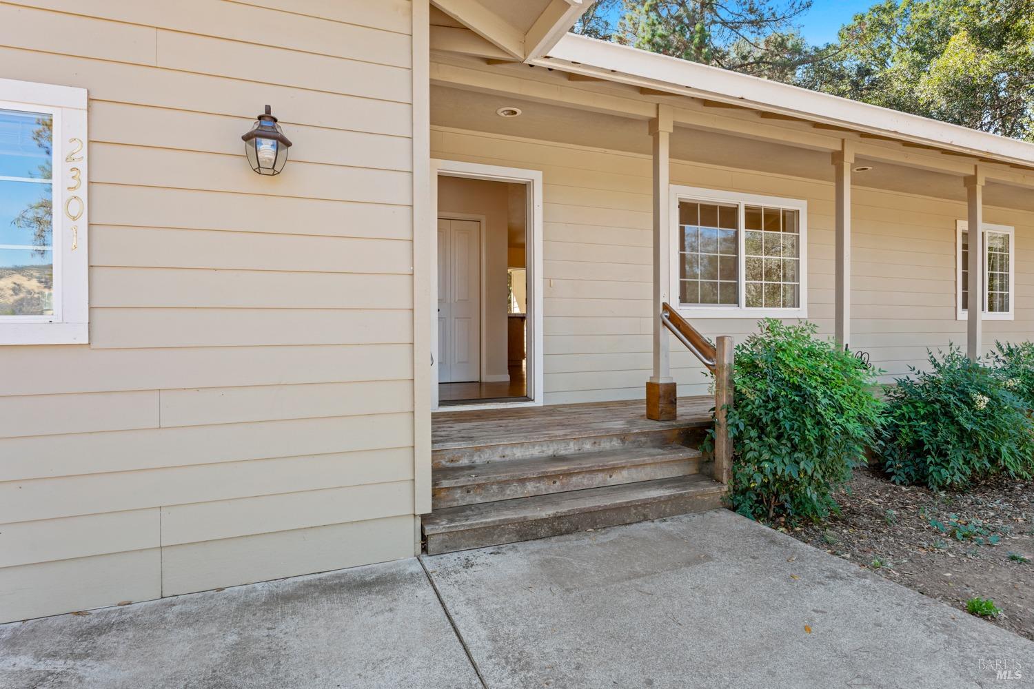Detail Gallery Image 6 of 37 For 2301 Road H Unkn, Redwood Valley,  CA 95470 - 2 Beds | 1 Baths