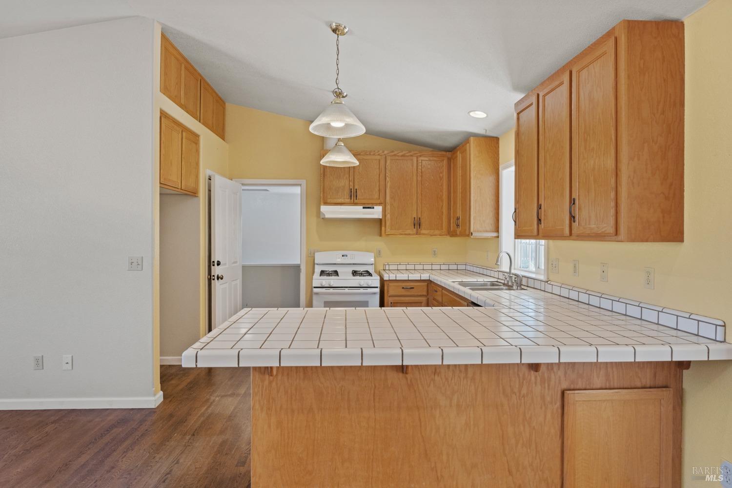 Detail Gallery Image 11 of 37 For 2301 Road H Unkn, Redwood Valley,  CA 95470 - 2 Beds | 1 Baths