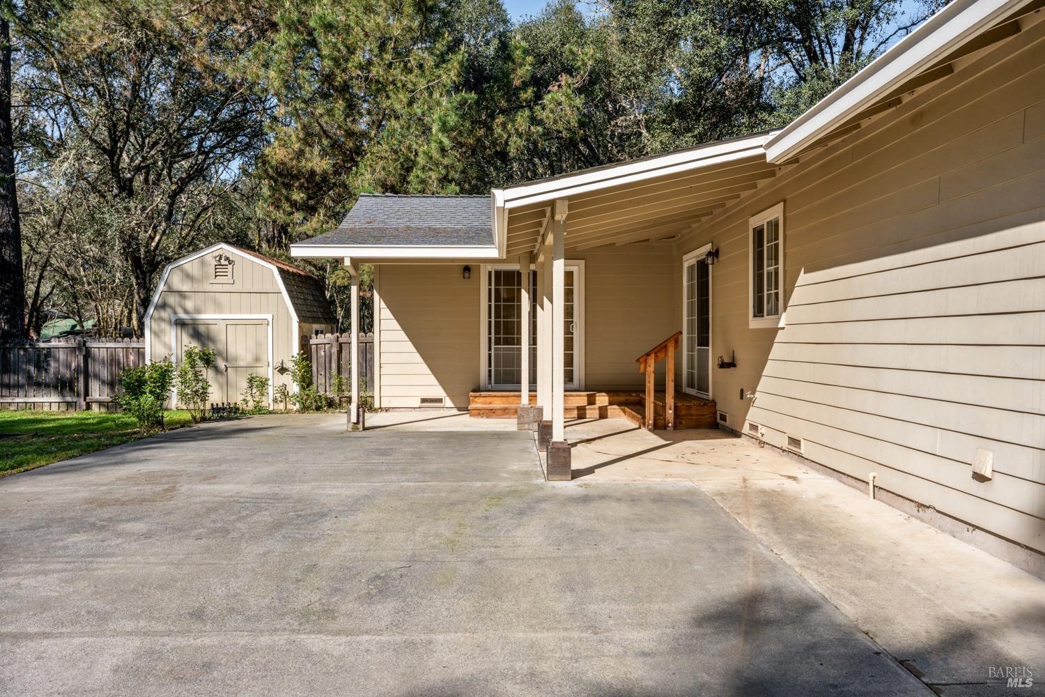 Detail Gallery Image 17 of 37 For 2301 Road H Unkn, Redwood Valley,  CA 95470 - 2 Beds | 1 Baths