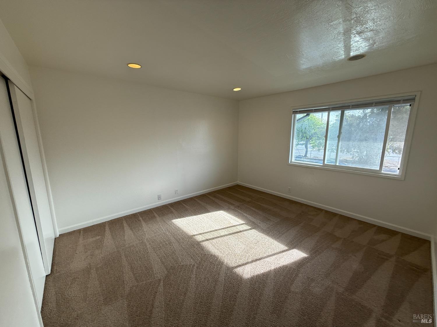 Detail Gallery Image 11 of 14 For 409 Taylor St #8,  Fairfield,  CA 94533 - 2 Beds | 1 Baths