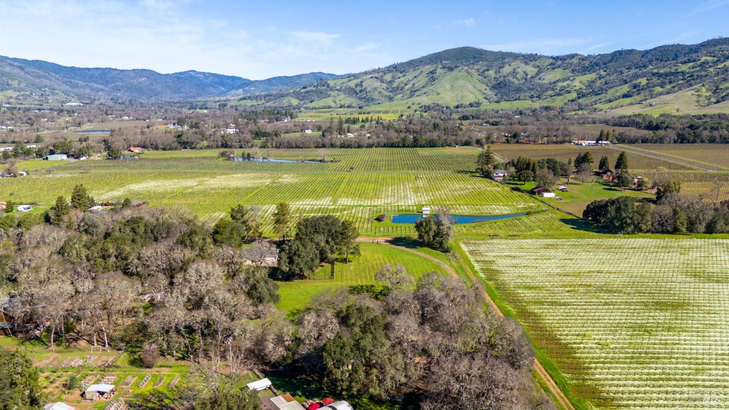 Detail Gallery Image 25 of 37 For 2301 Road H Unkn, Redwood Valley,  CA 95470 - 2 Beds | 1 Baths
