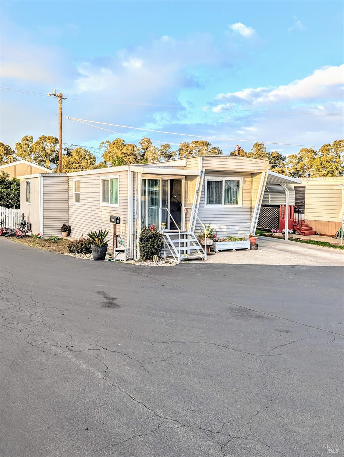 Detail Gallery Image 4 of 27 For 50 River Rd Unkn 8, Rio Vista,  CA 94571 - 2 Beds | 1 Baths
