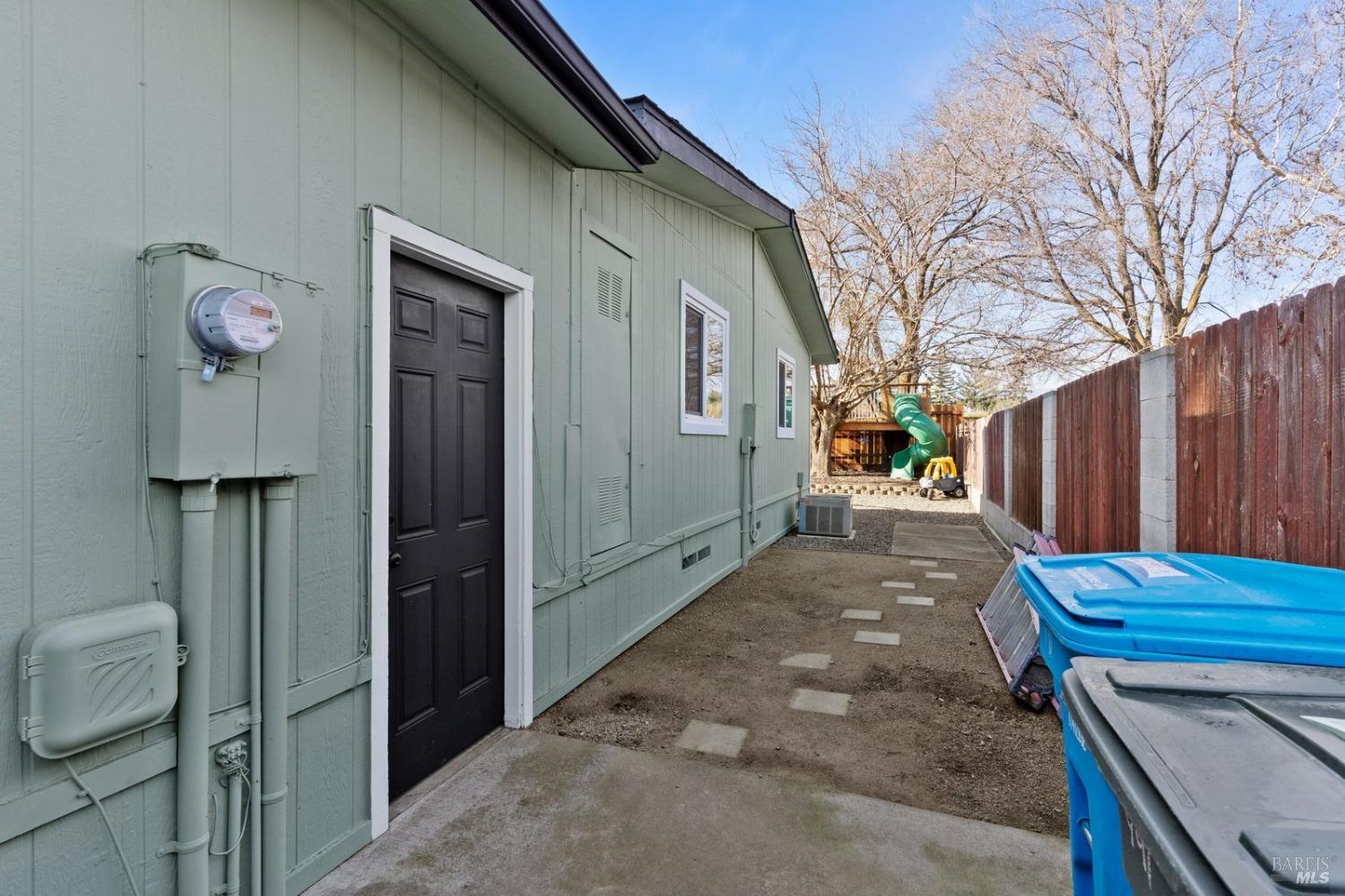 Detail Gallery Image 53 of 53 For 491 Aberdeen Way, Vacaville,  CA 95687 - 3 Beds | 2 Baths