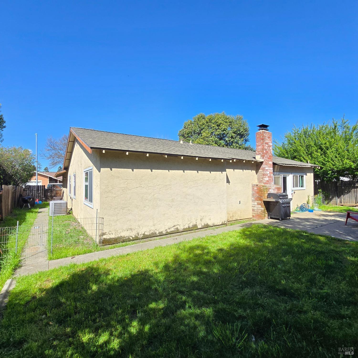 Detail Gallery Image 19 of 19 For 137 Gentry Cir, Vacaville,  CA 95687 - 3 Beds | 2 Baths