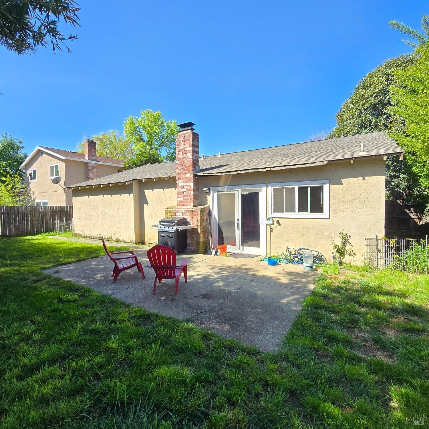 Detail Gallery Image 18 of 19 For 137 Gentry Cir, Vacaville,  CA 95687 - 3 Beds | 2 Baths