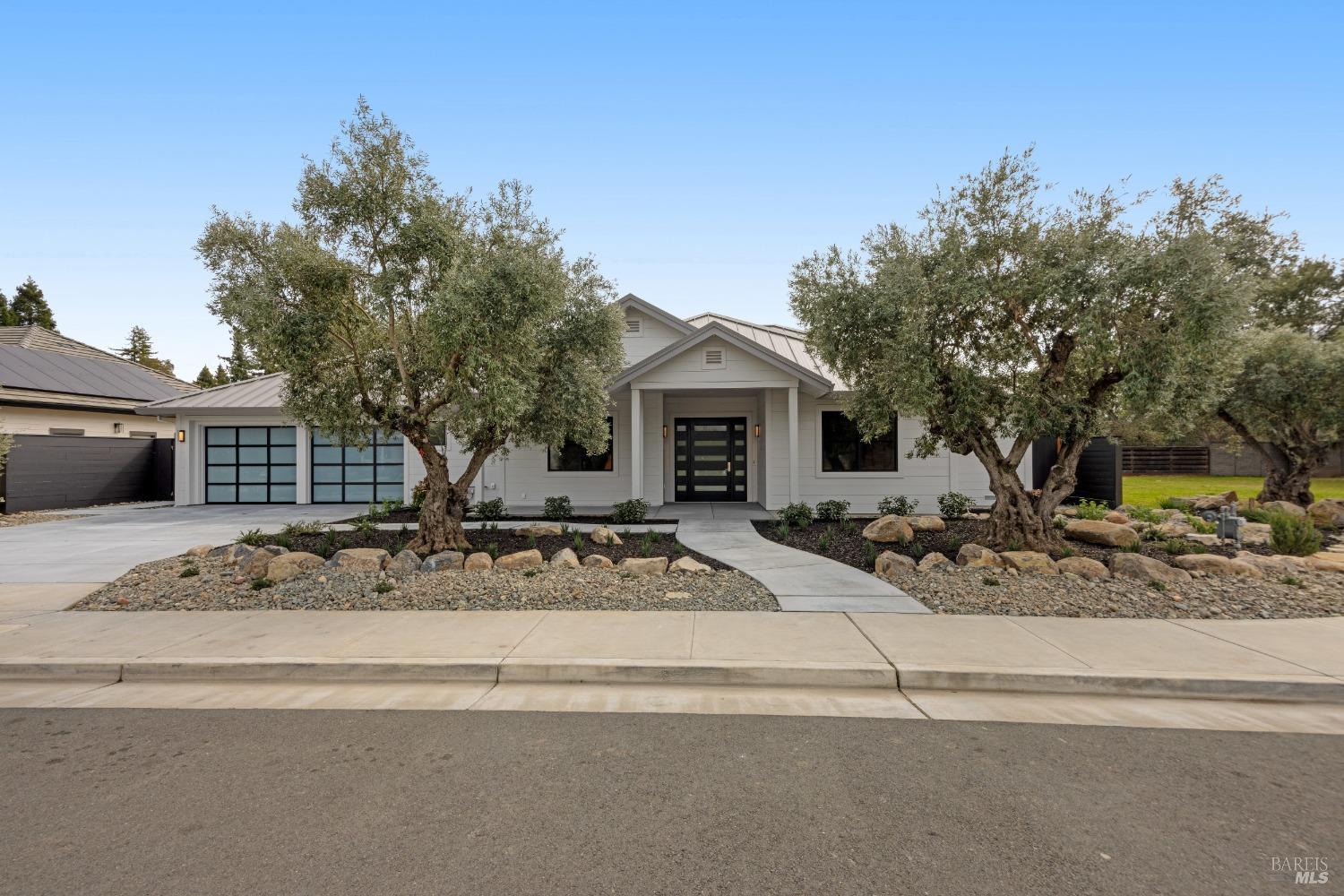 Detail Gallery Image 1 of 1 For Address Is Not Disclosed, Healdsburg,  CA 95448 - 4 Beds | 4 Baths