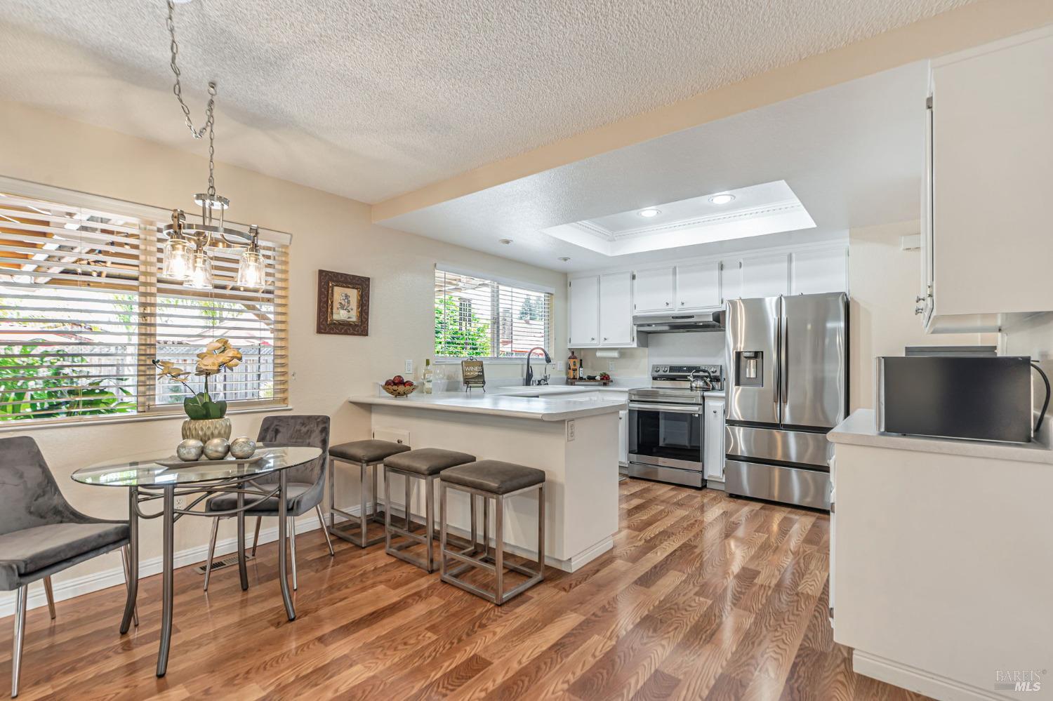 Detail Gallery Image 11 of 51 For 6848 Montecito Blvd, Santa Rosa,  CA 95409 - 3 Beds | 2 Baths