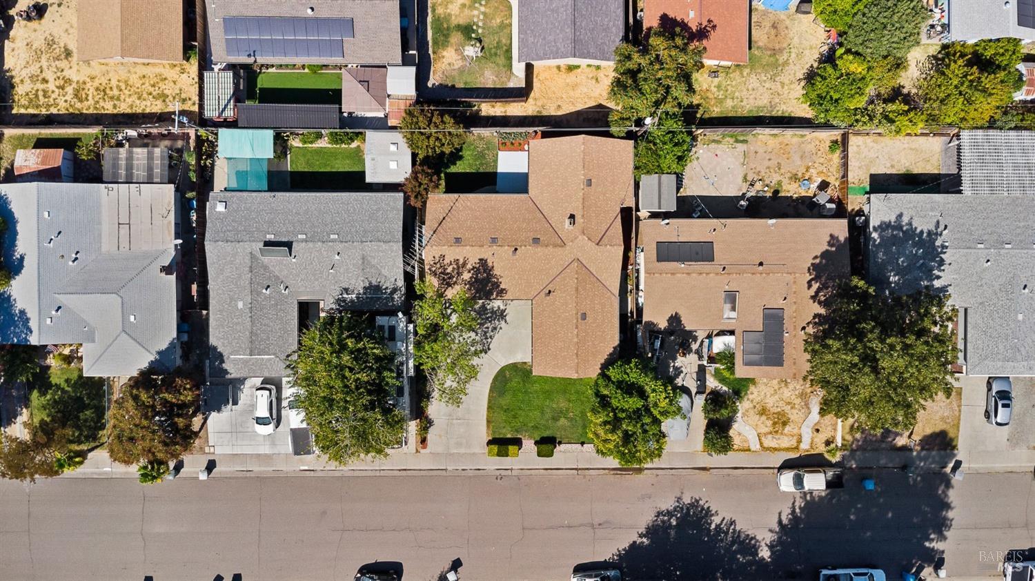 Detail Gallery Image 32 of 34 For 630 Sierra Dr, Dixon,  CA 95620 - 3 Beds | 2 Baths