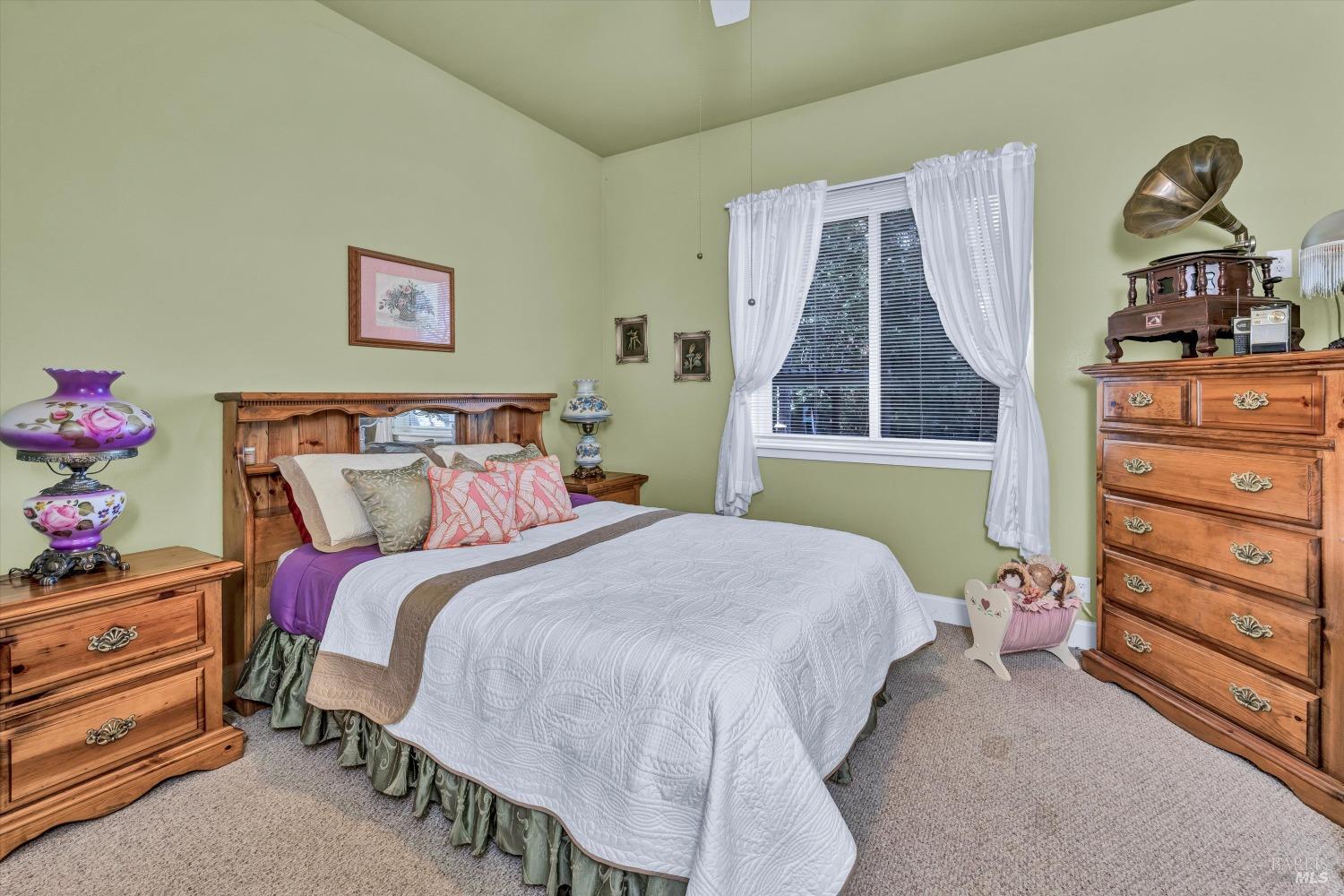 Detail Gallery Image 17 of 38 For 8902 Fox Dr, Cobb,  CA 95426 - 3 Beds | 2/1 Baths