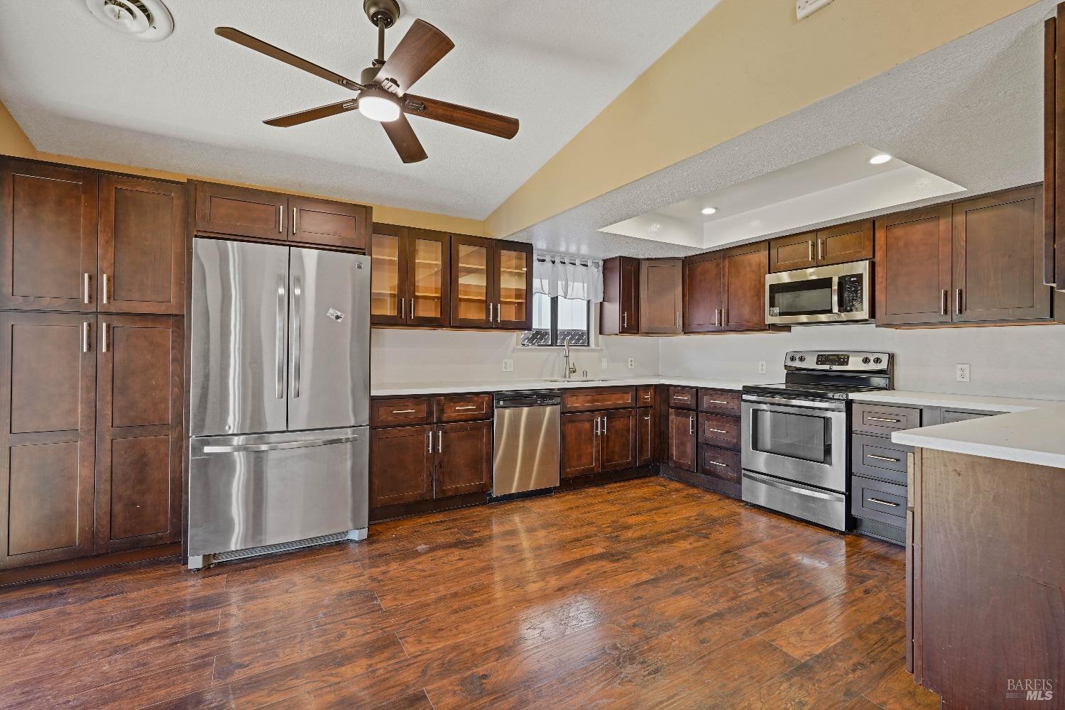 Detail Gallery Image 20 of 49 For 668 Bass Ln, Clearlake Oaks,  CA 95423 - 2 Beds | 1 Baths