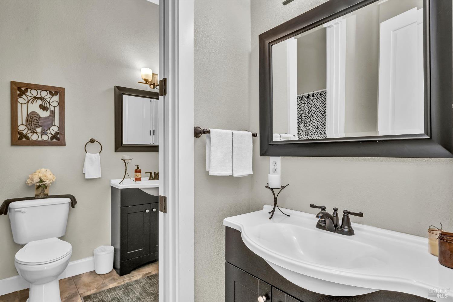 Detail Gallery Image 15 of 38 For 8902 Fox Dr, Cobb,  CA 95426 - 3 Beds | 2/1 Baths