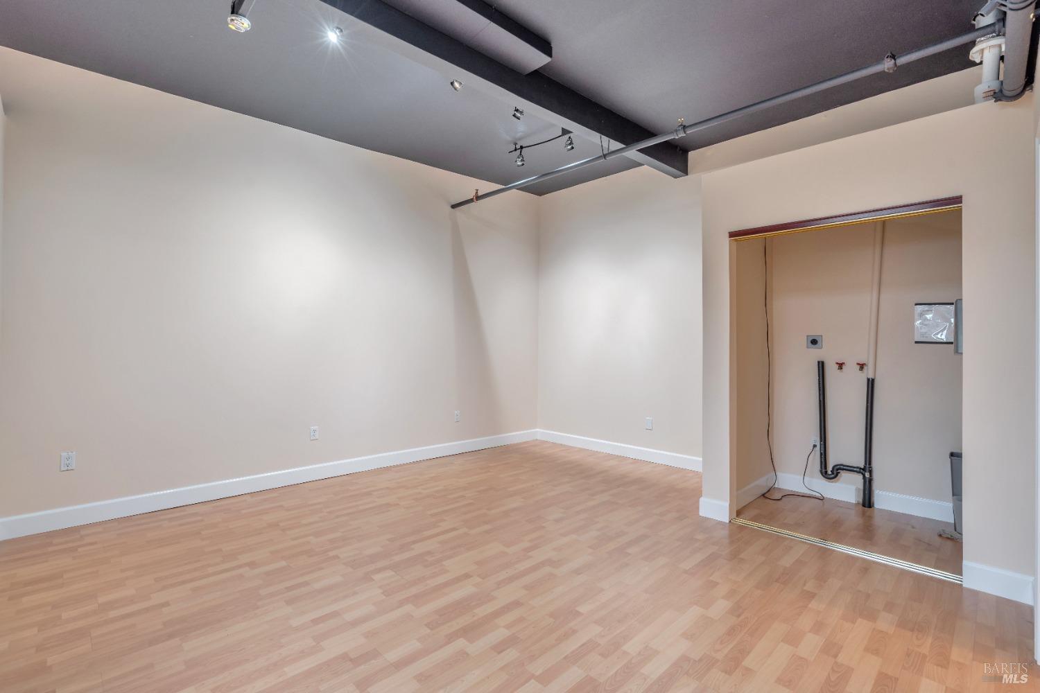Detail Gallery Image 19 of 32 For 74 Digital Dr #11,  Novato,  CA 94949 - – Beds | – Baths