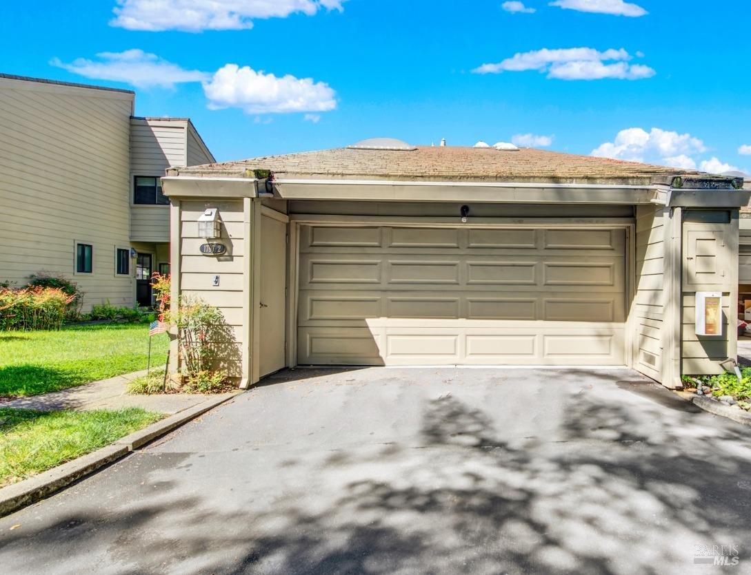 Detail Gallery Image 1 of 1 For 1797 Silverado Trl #2,  Napa,  CA 94558 - 3 Beds | 2/1 Baths