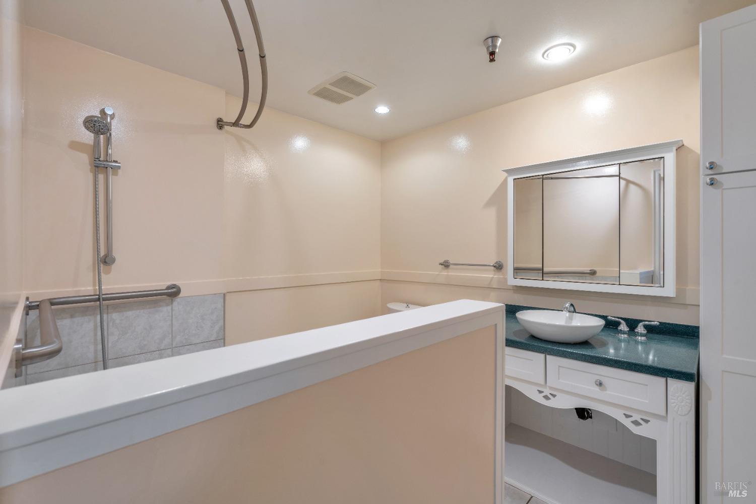 Detail Gallery Image 27 of 32 For 74 Digital Dr #11,  Novato,  CA 94949 - – Beds | – Baths