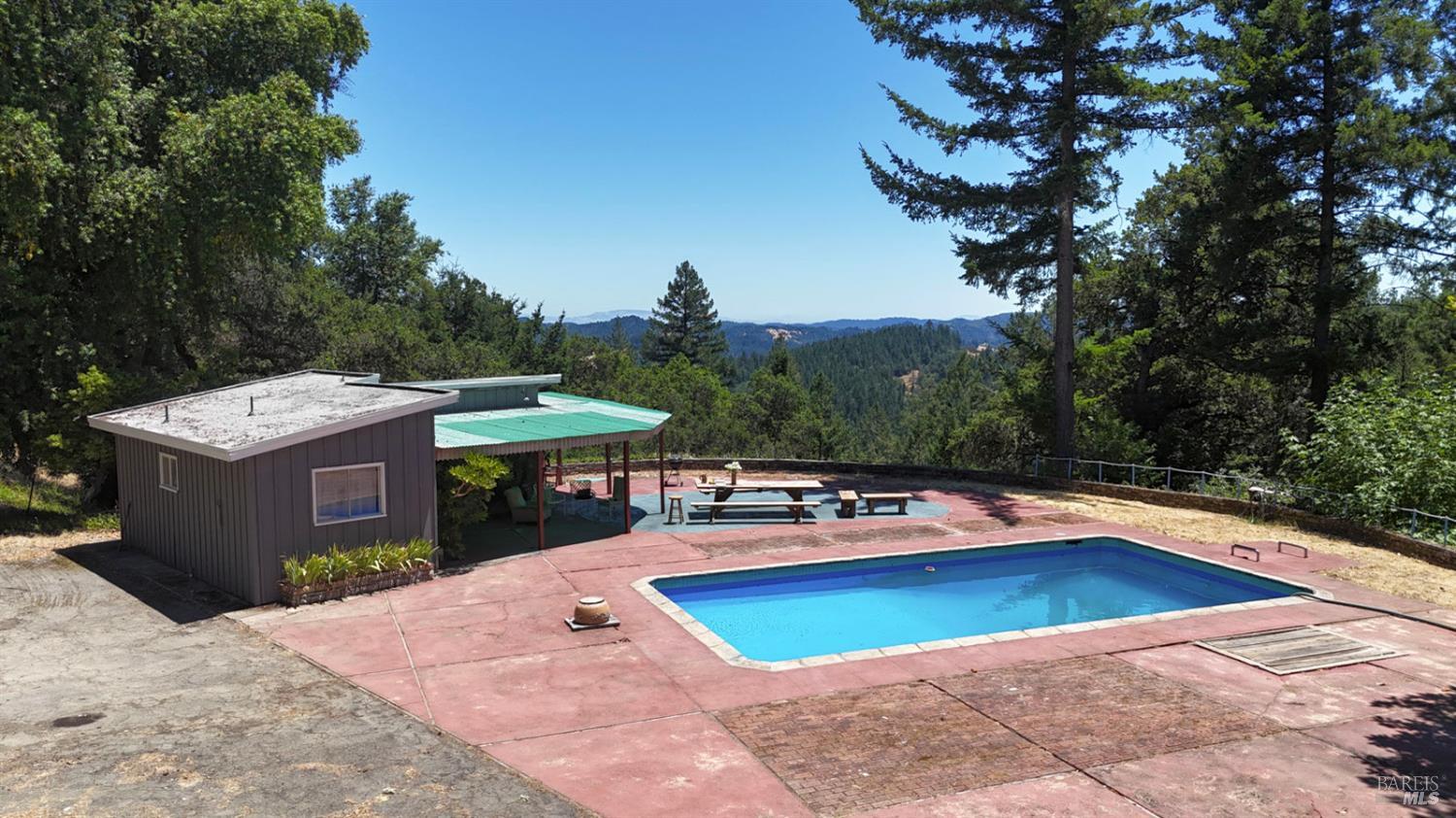 Detail Gallery Image 9 of 60 For 5000 Mohrhardt Ridge Rd, Cazadero,  CA 95421 - 5 Beds | 4 Baths