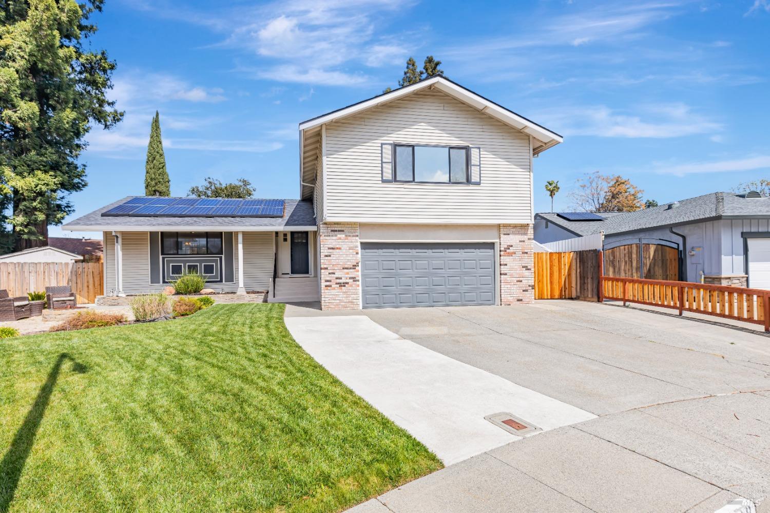 Corte Cadiz Court, Vacaville, California image 2